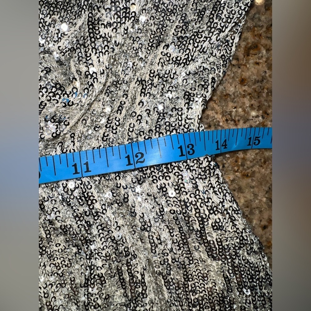 Maje Silver Sequin Playsuit Romper Wrap V Neck Long Sleeve FR 38 US 6 NWT $415 - Picture 7 of 12